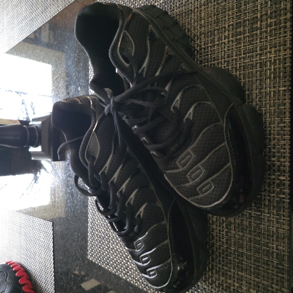 Modern Black Steel Toe Work Shoes